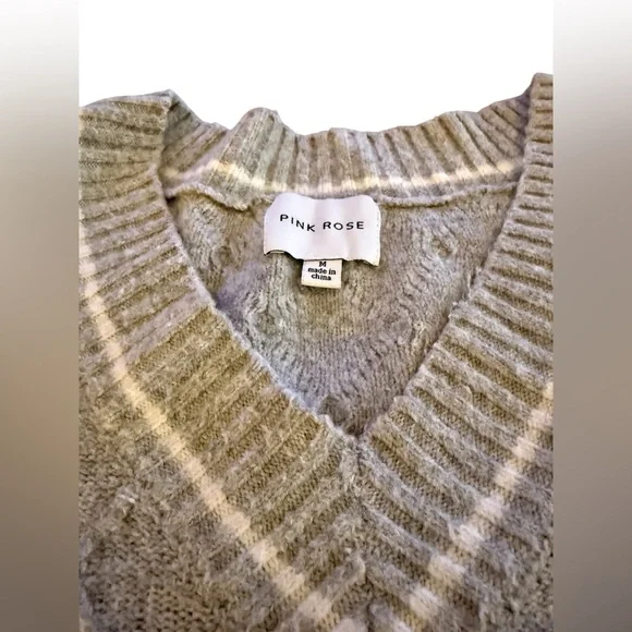 Pink Rose Light Gray V-Neck Sweater - Picture 2 of 6